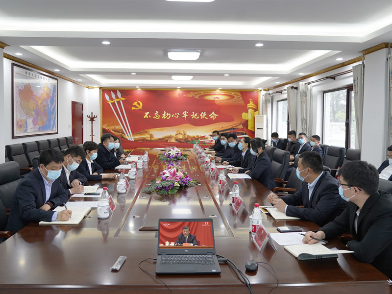 【奮斗青春、強(qiáng)國有我】北京銀盾保安服務(wù)公司組織團(tuán)員看建團(tuán)100周年慶祝大會(huì)
