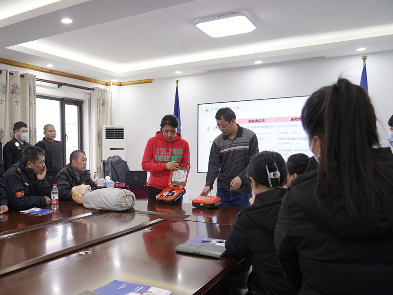 【守護(hù)生命 有備無(wú)患】北京銀盾保安公司工會(huì)組織開展醫(yī)學(xué)應(yīng)急救援培訓(xùn)