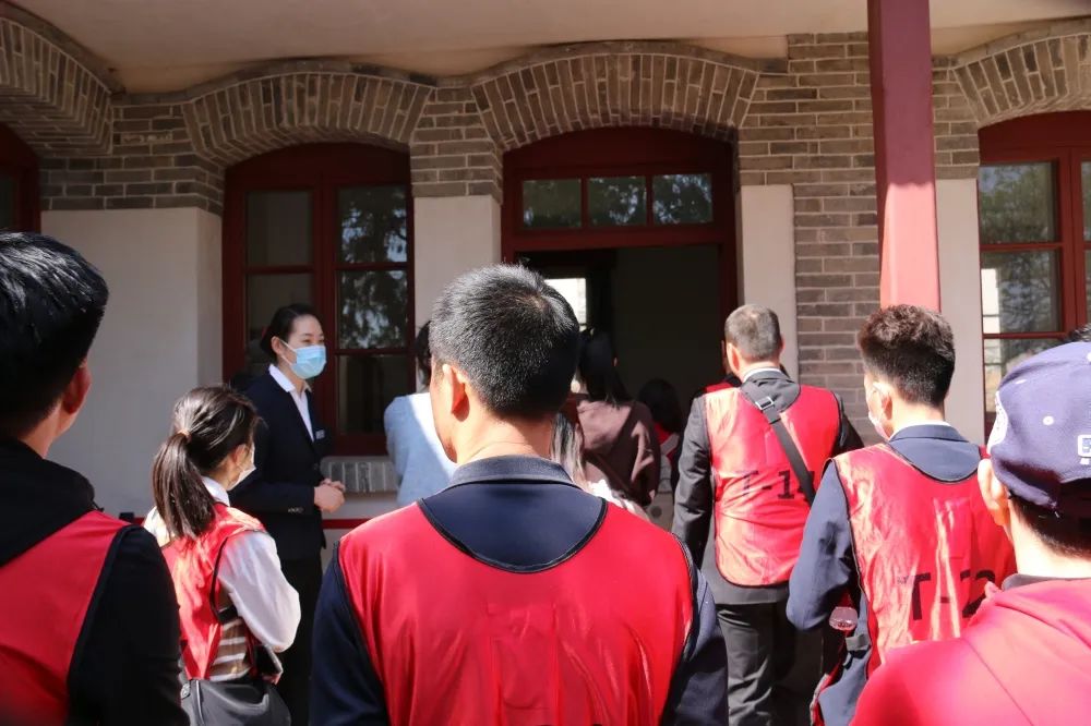 北京銀盾保安服務(wù)公司受邀參加北京保安行業(yè)組織開展愛國主義教育基地實(shí)踐活動