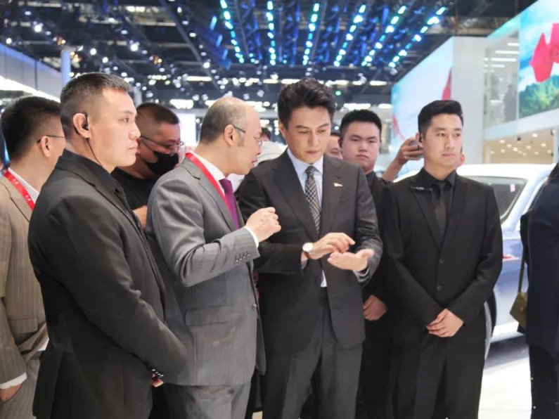 新時代 新汽車| 北京銀盾保安公司為2024第十八屆北京國際汽車展覽會提供安檢服務